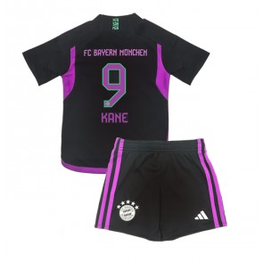 Bayern Munich Harry Kane #9 babykläder Bortatröja barn 2023-24 Korta ärmar (+ Korta byxor)